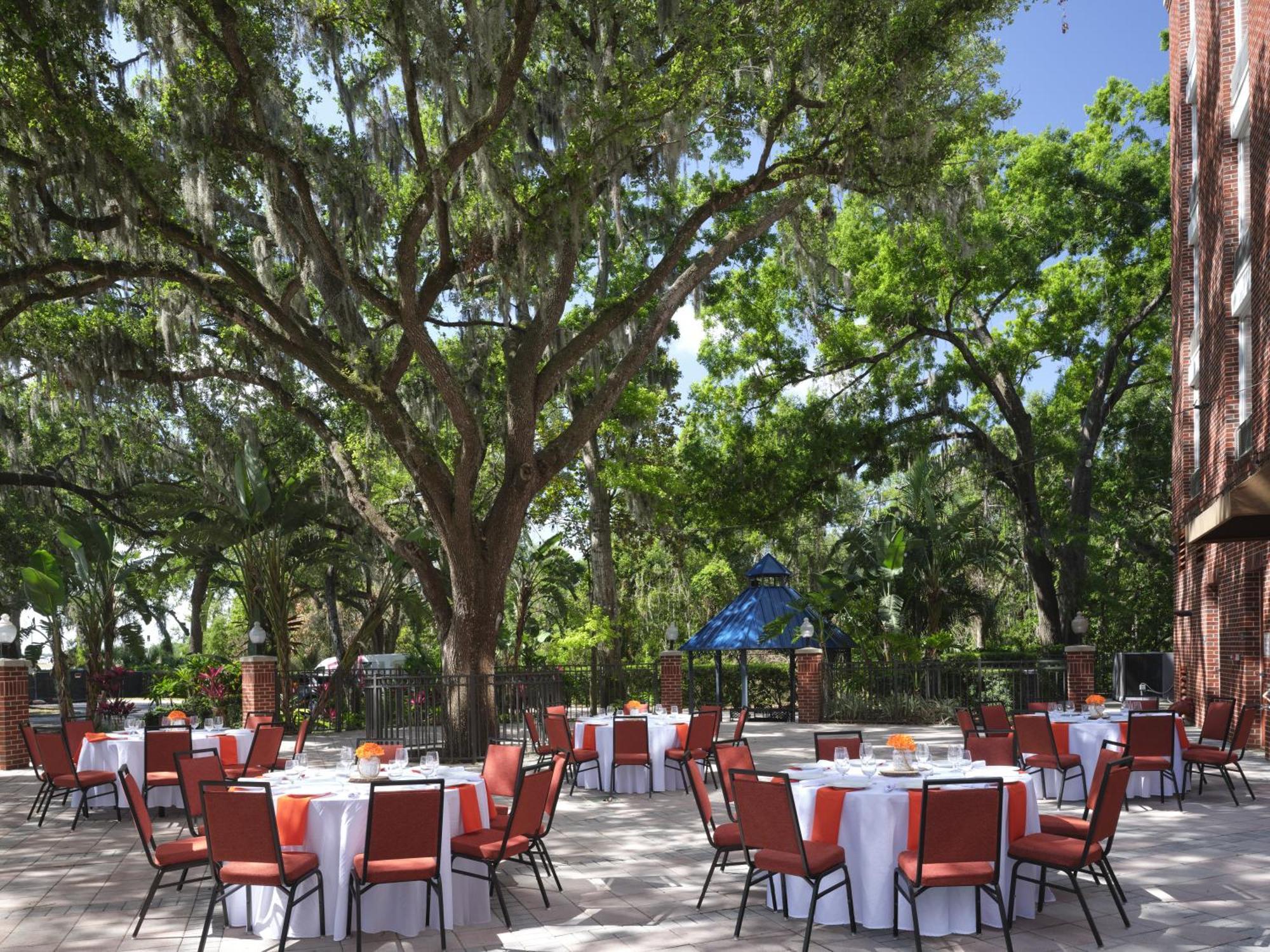 Hilton Garden Inn Tampa East Brandon Mango Екстериор снимка